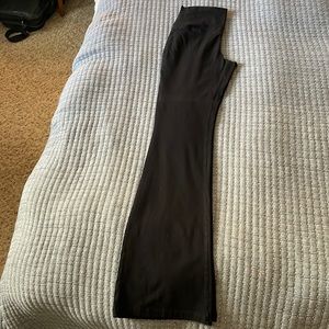 Flare TNA long Aritiza leggings